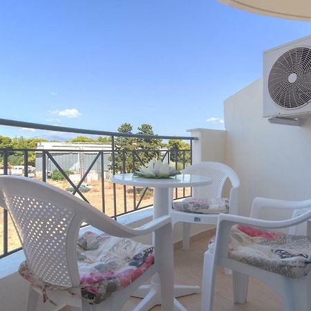 Lovely Apartment Xylokastro 2Nd Floor Luaran gambar
