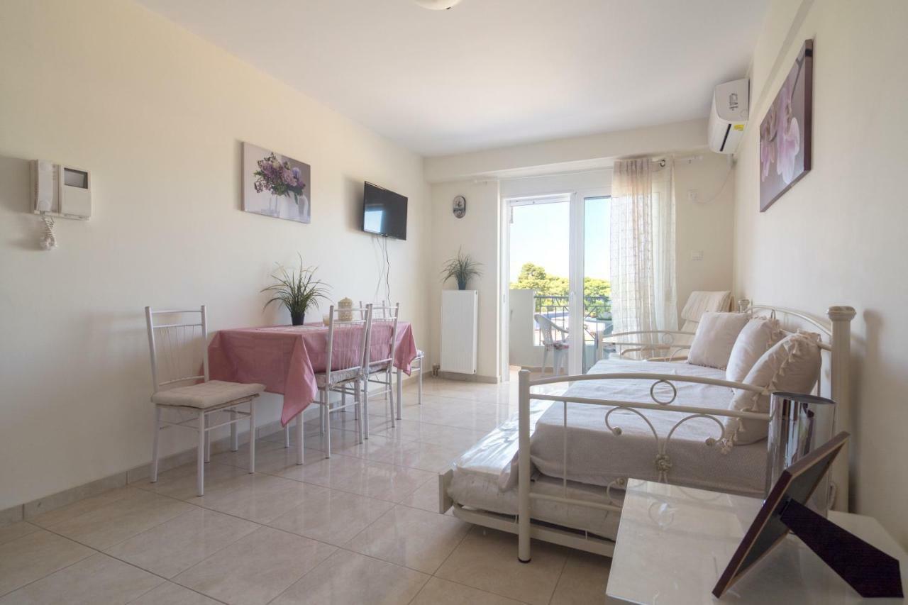 Lovely Apartment Xylokastro 2Nd Floor Luaran gambar