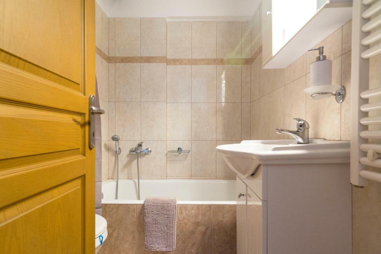 Lovely Apartment Xylokastro 2Nd Floor Luaran gambar